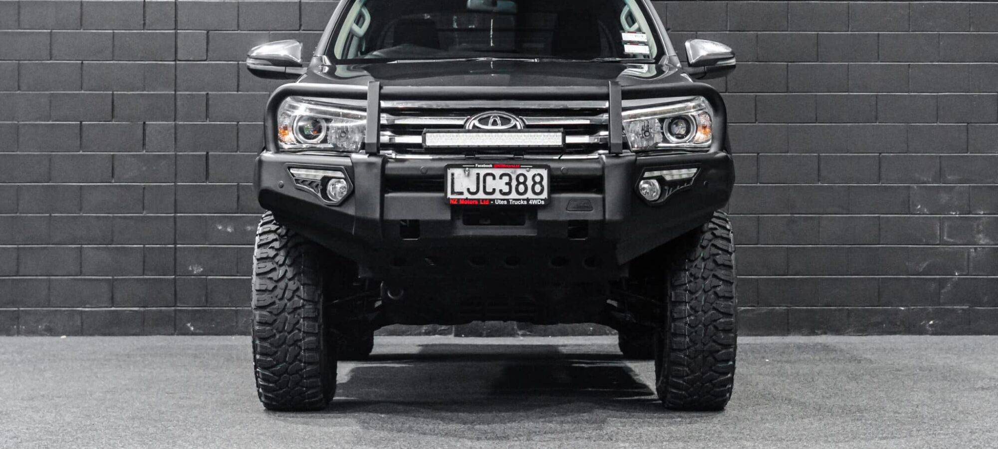 Vehicle Gallery Image