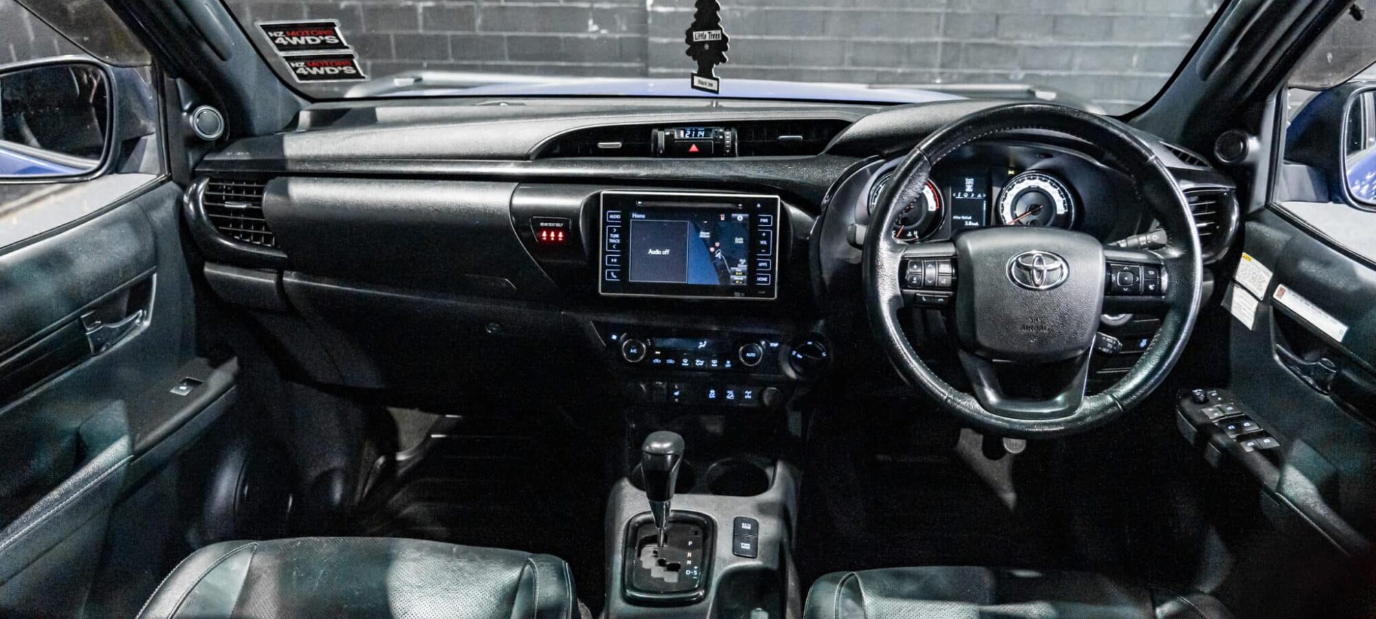 Vehicle Gallery Image