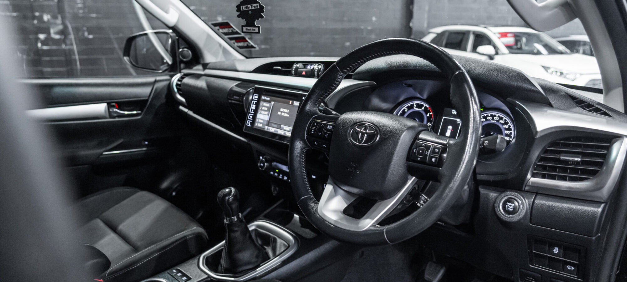 Vehicle Gallery Image