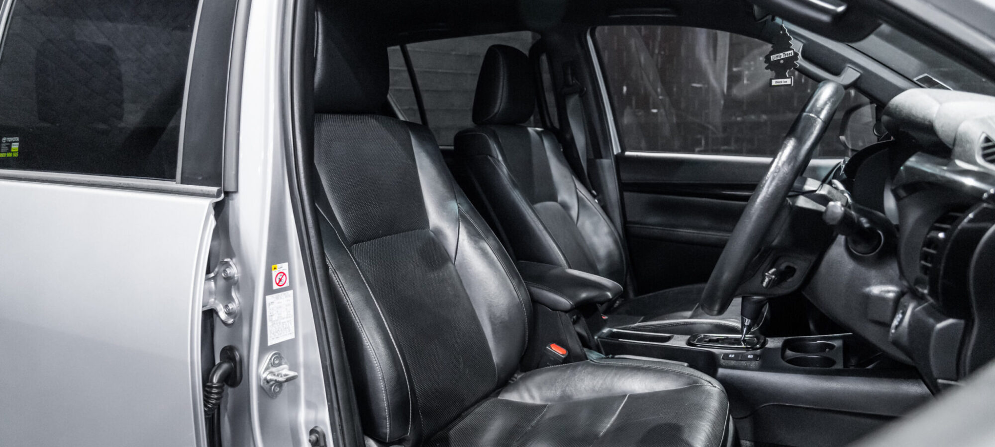 Vehicle Gallery Image