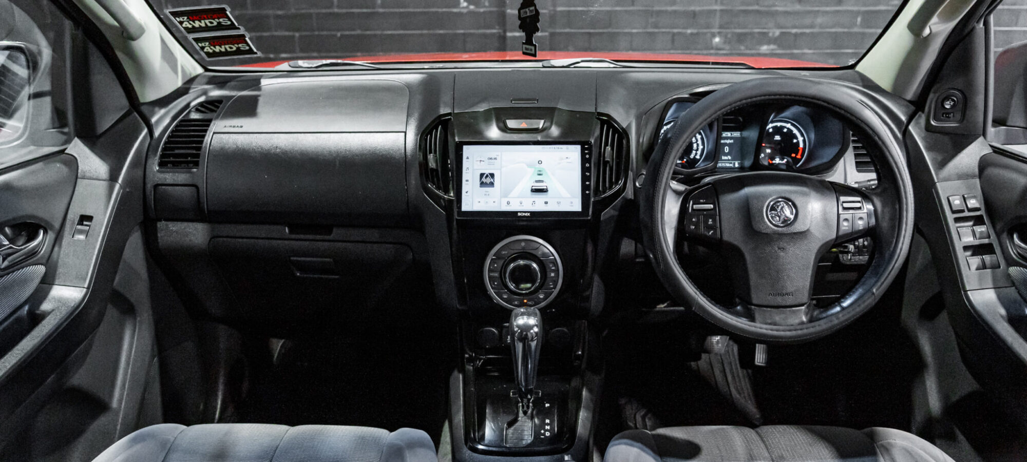 Vehicle Gallery Image