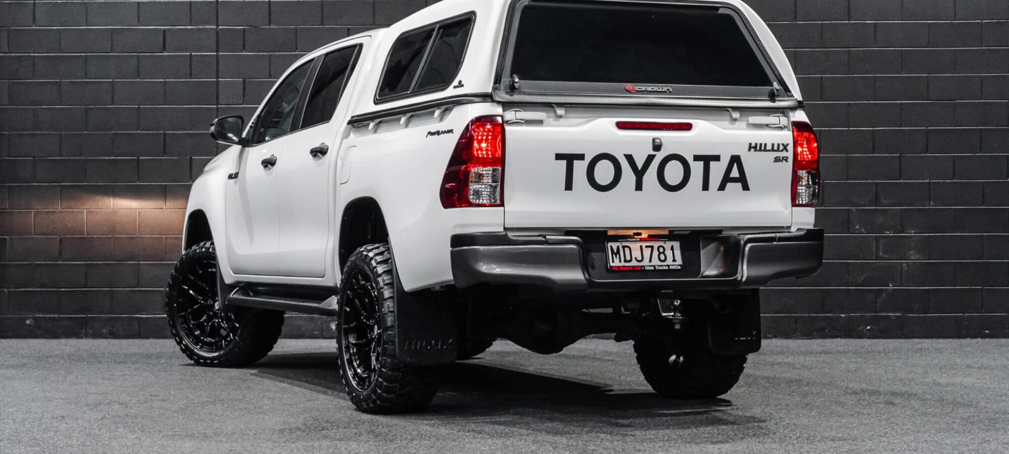 Vehicle Gallery Image