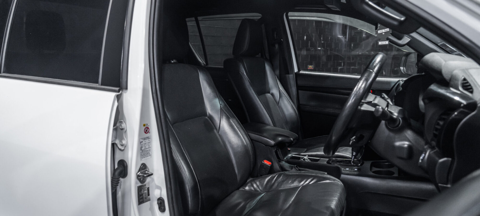 Vehicle Gallery Image