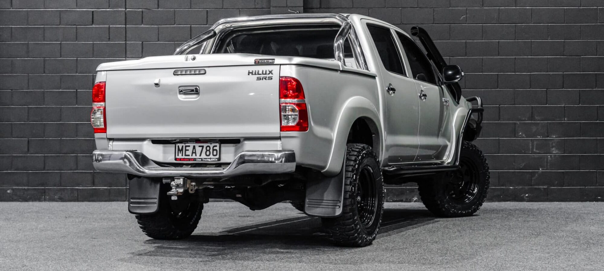 Vehicle Gallery Image