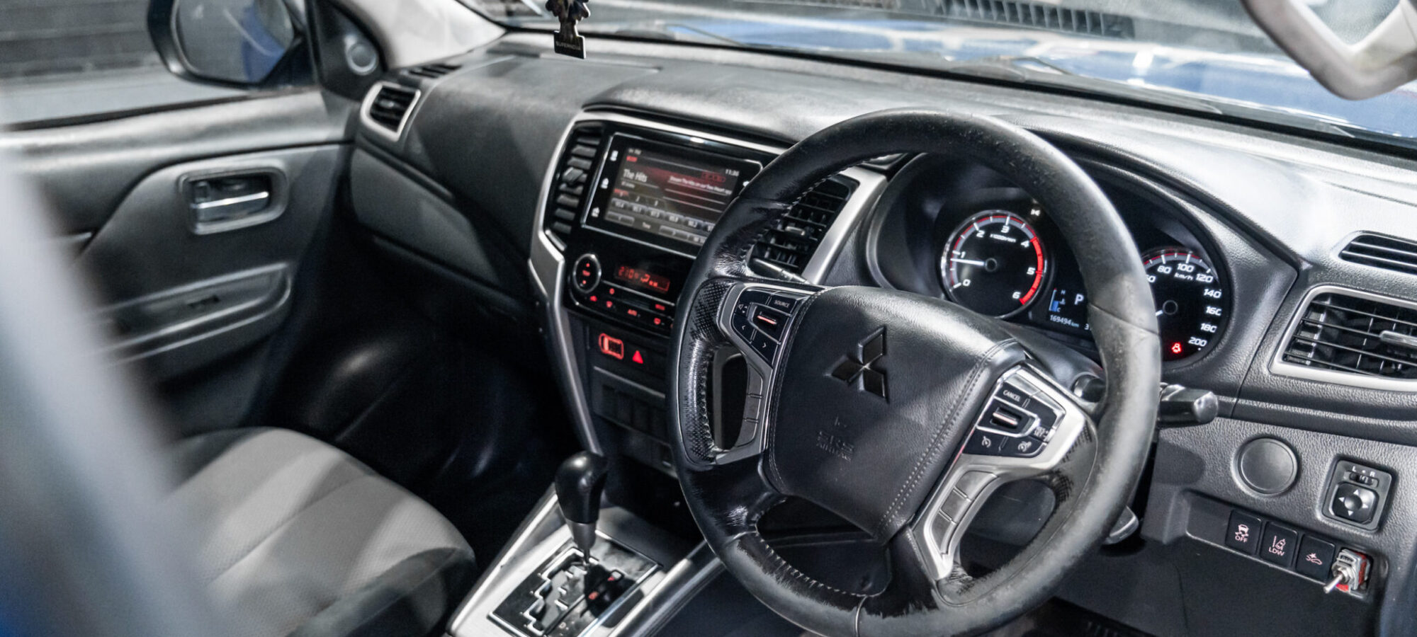 Vehicle Gallery Image