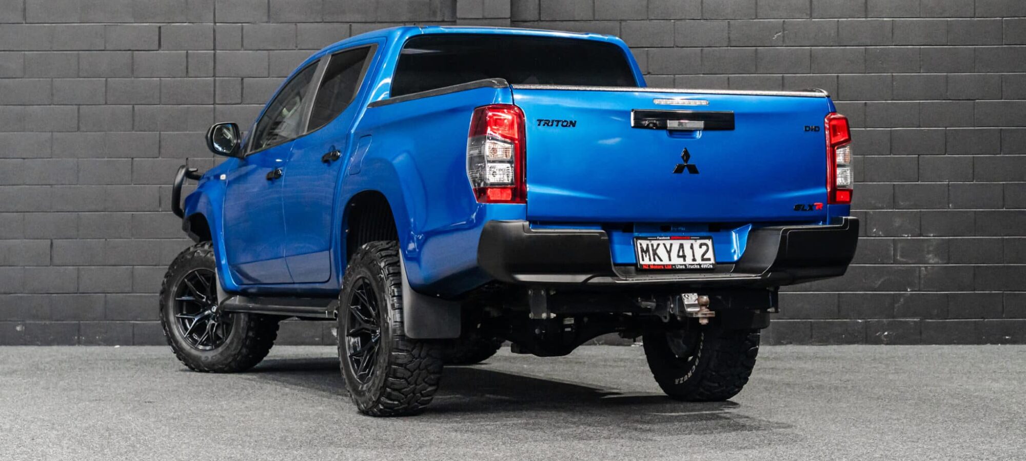 Vehicle Gallery Image