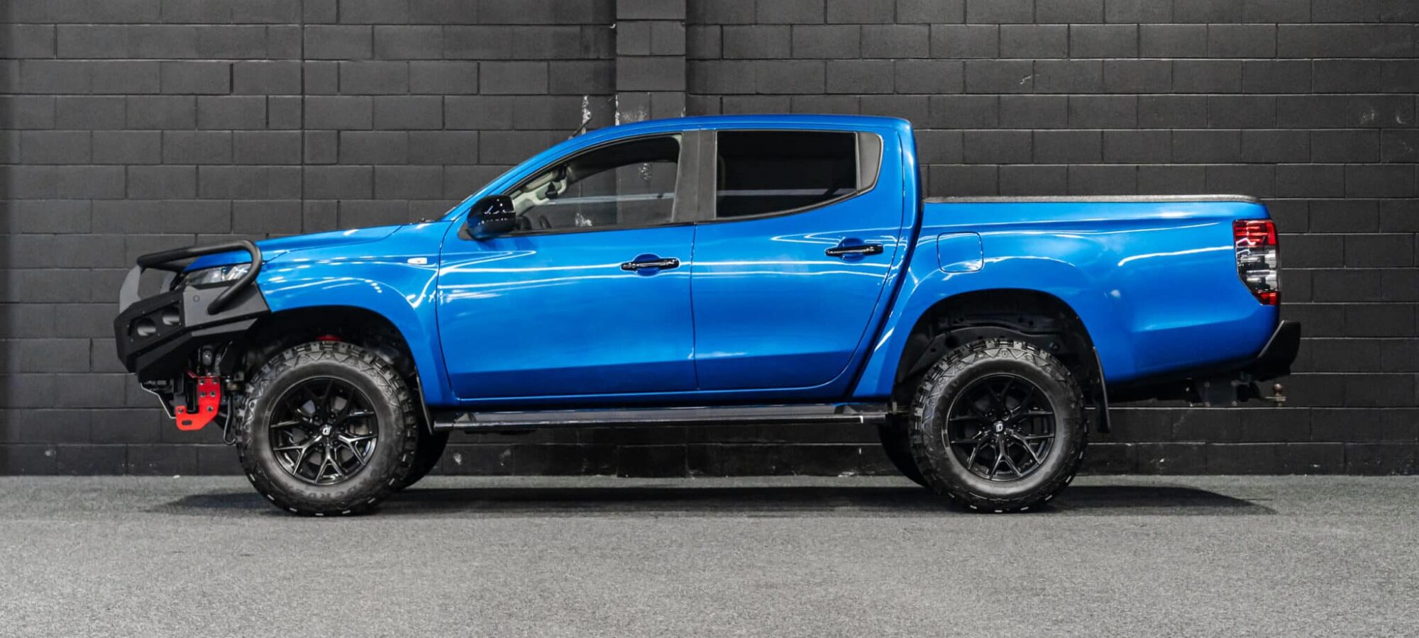 Vehicle Gallery Image