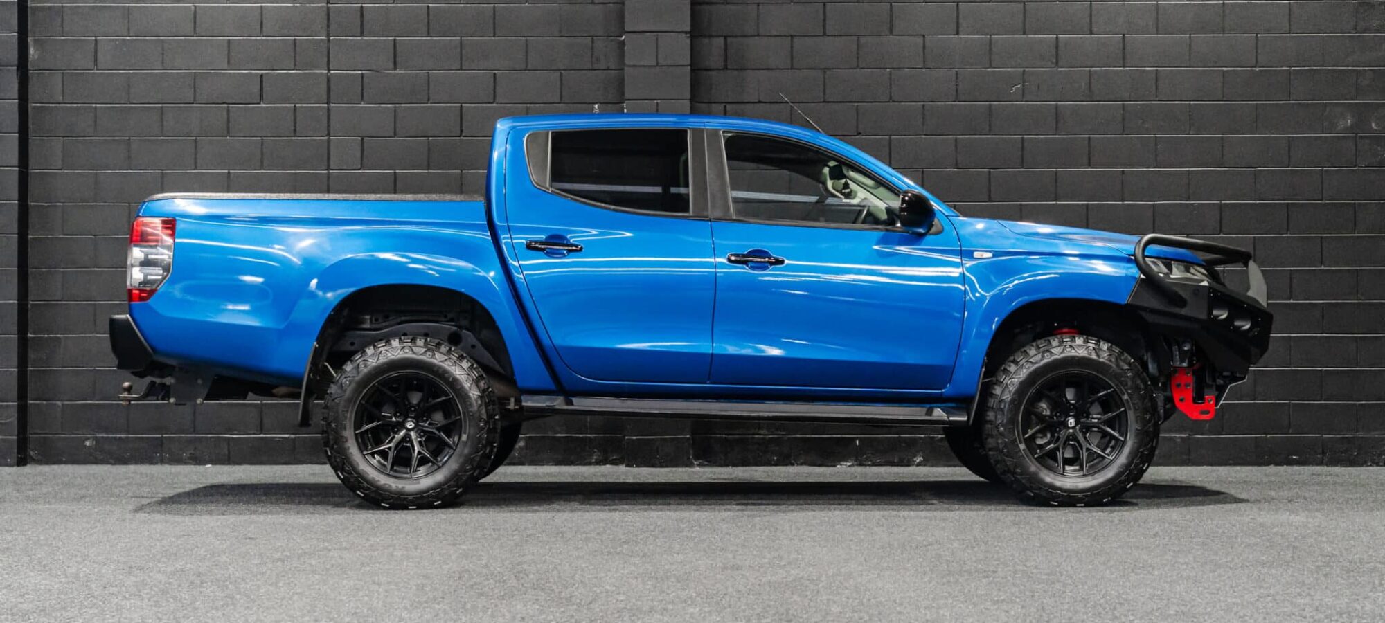 Vehicle Gallery Image