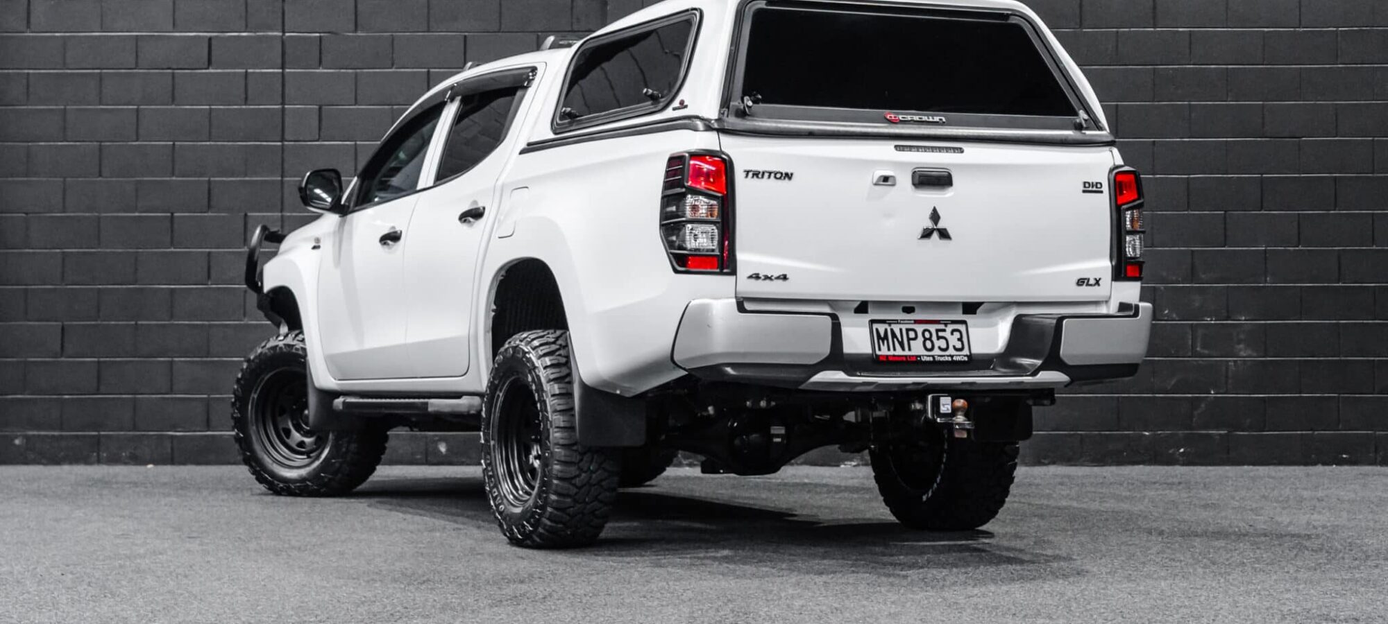 Vehicle Gallery Image