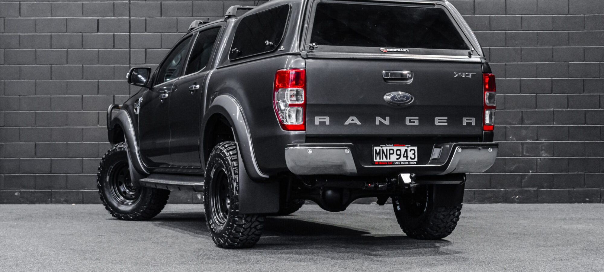 Vehicle Gallery Image