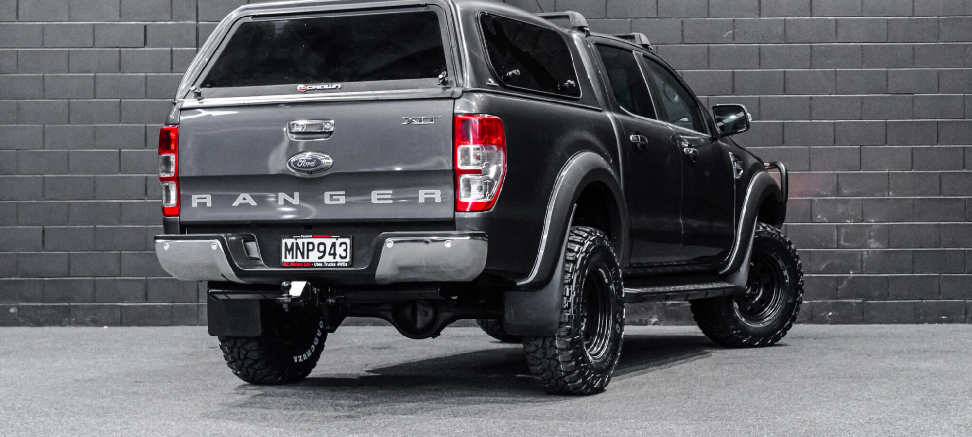 Vehicle Gallery Image