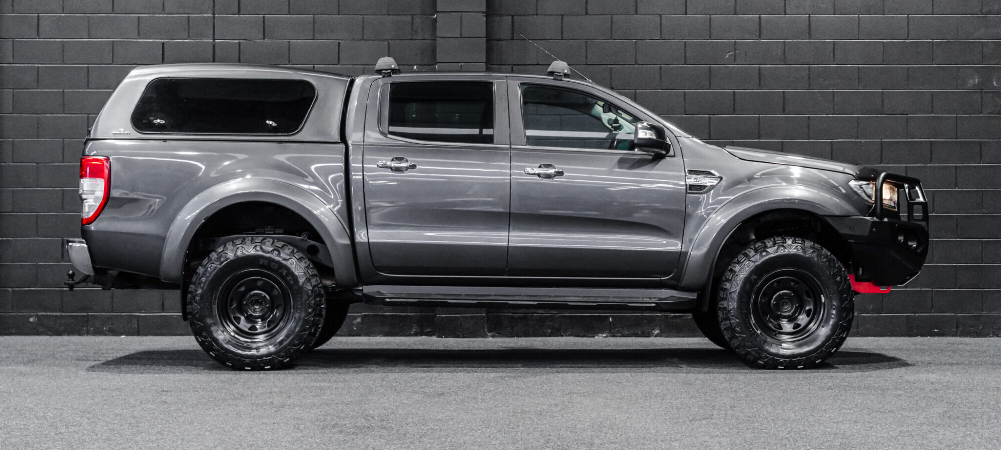 Vehicle Gallery Image