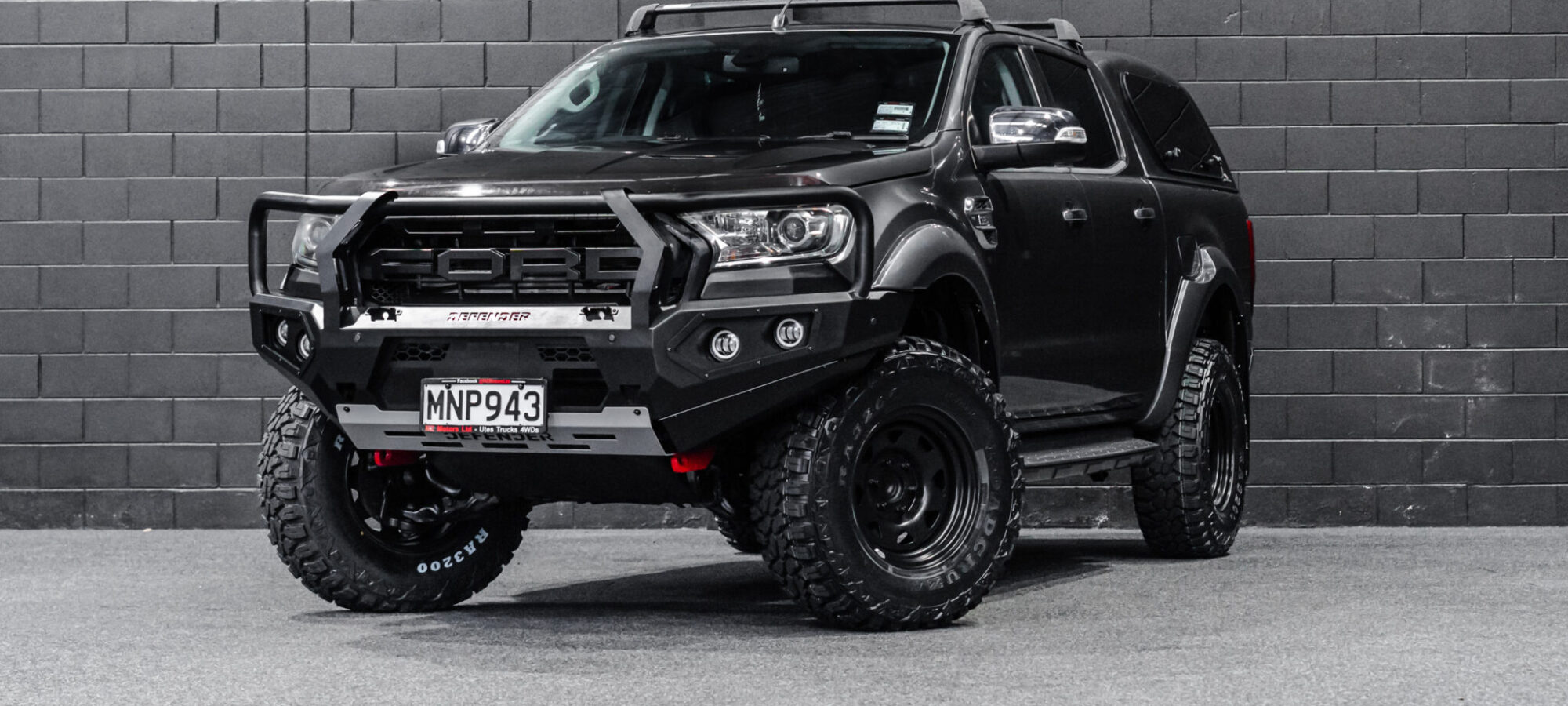 Vehicle Gallery Image