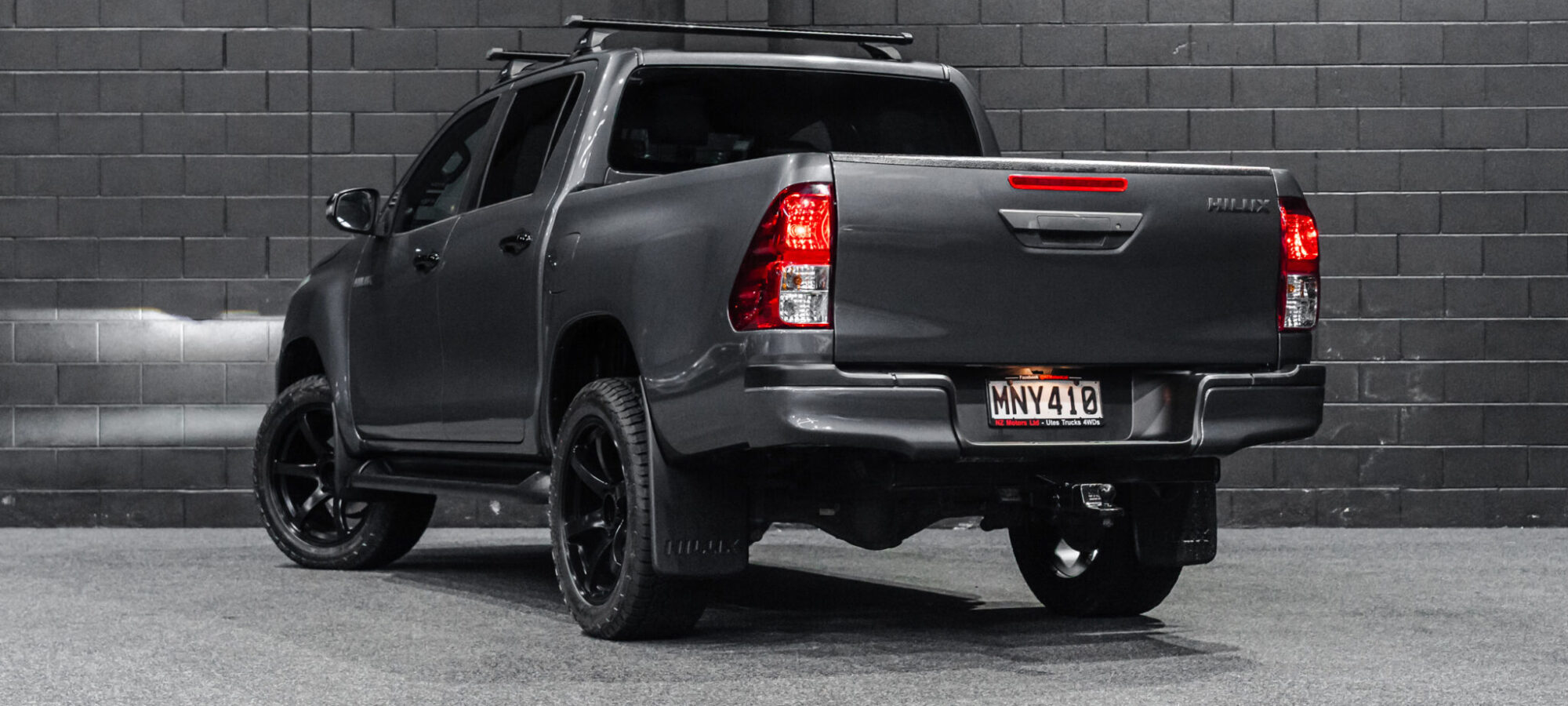 Vehicle Gallery Image