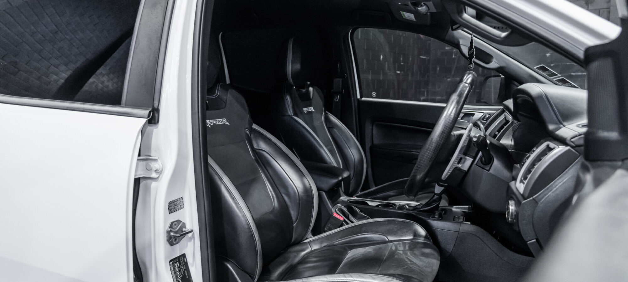 Vehicle Gallery Image