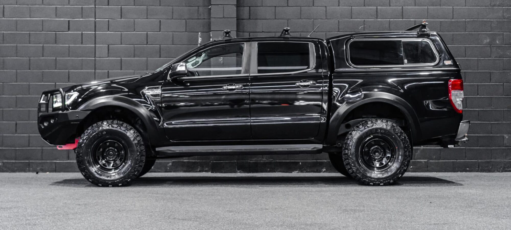 Vehicle Gallery Image