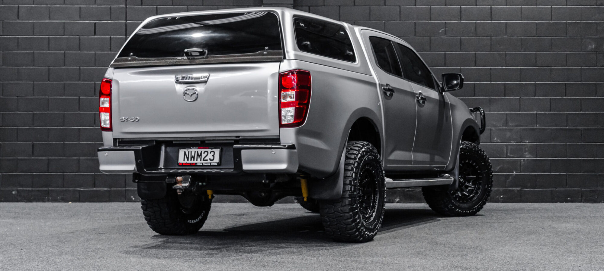 Vehicle Gallery Image