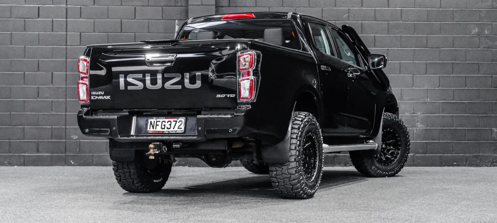 Vehicle Gallery Image