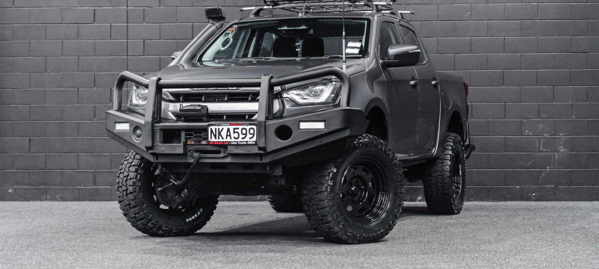 Vehicle Gallery Image