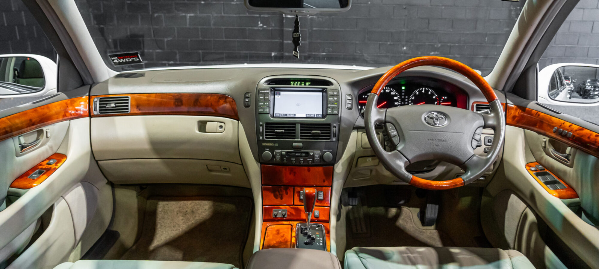 Vehicle Gallery Image