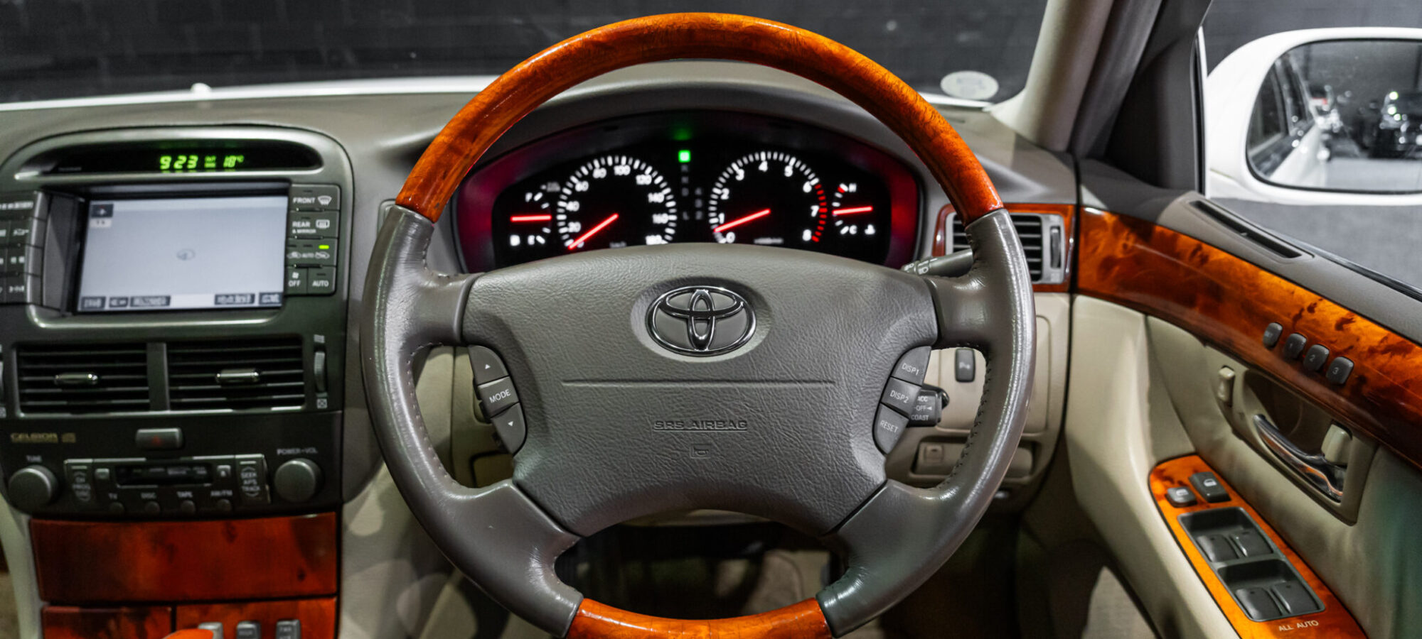 Vehicle Gallery Image