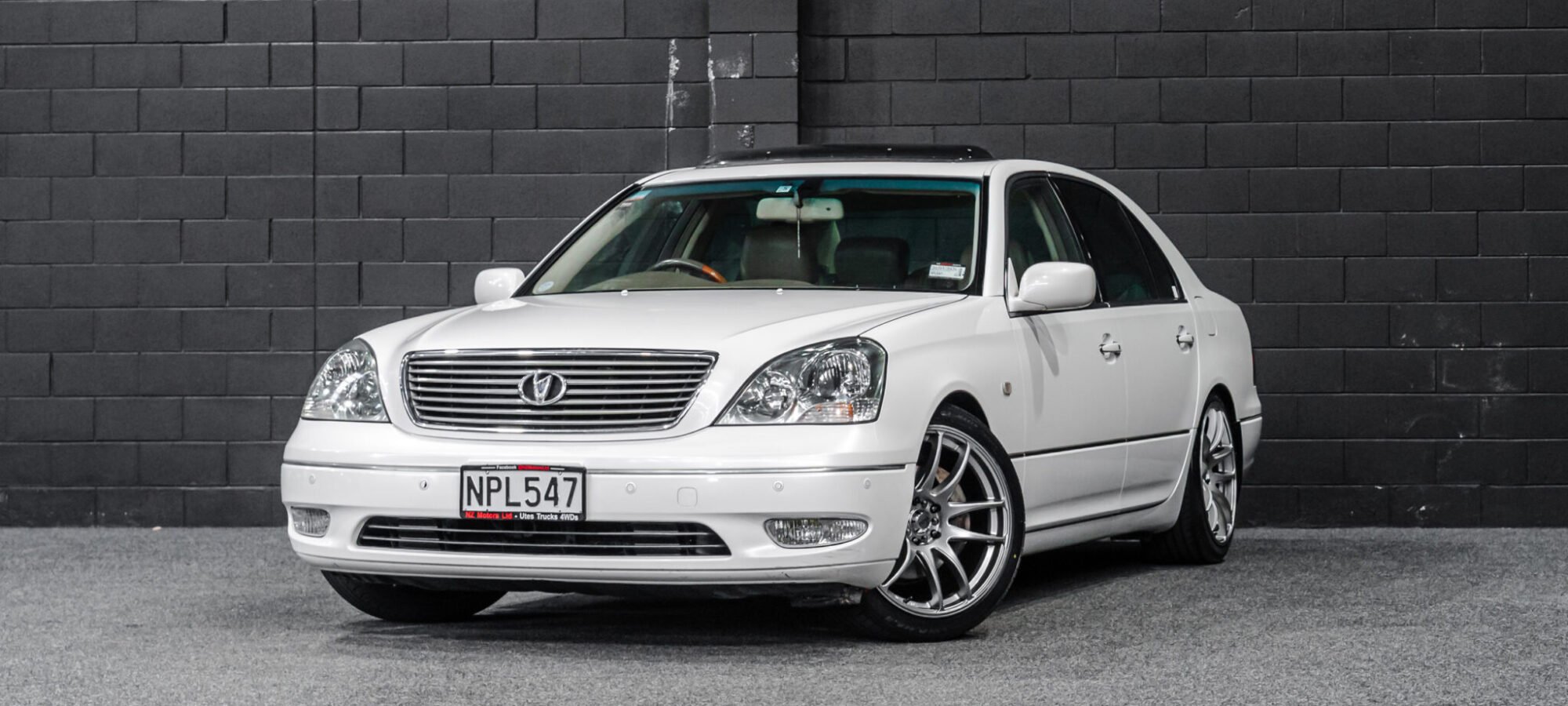 Vehicle Gallery Image