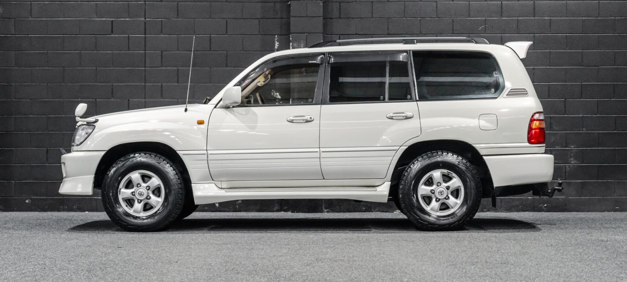 Vehicle Gallery Image