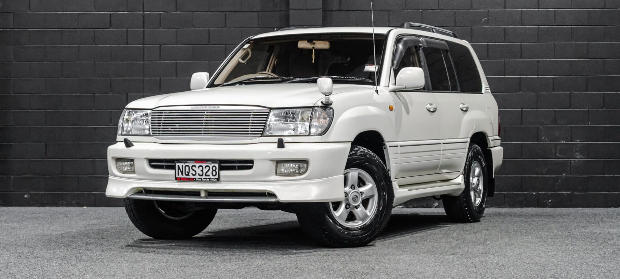 Vehicle Gallery Image