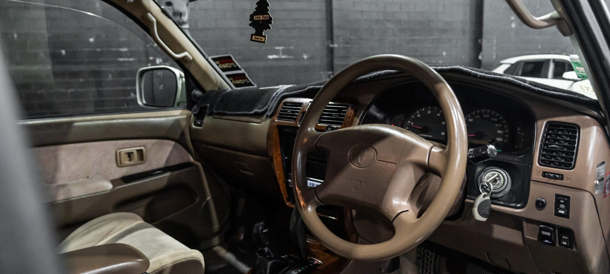 Vehicle Gallery Image