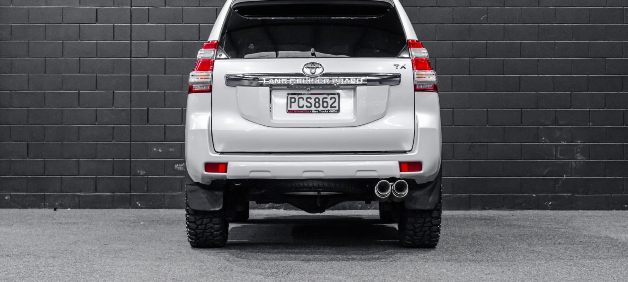 Vehicle Gallery Image