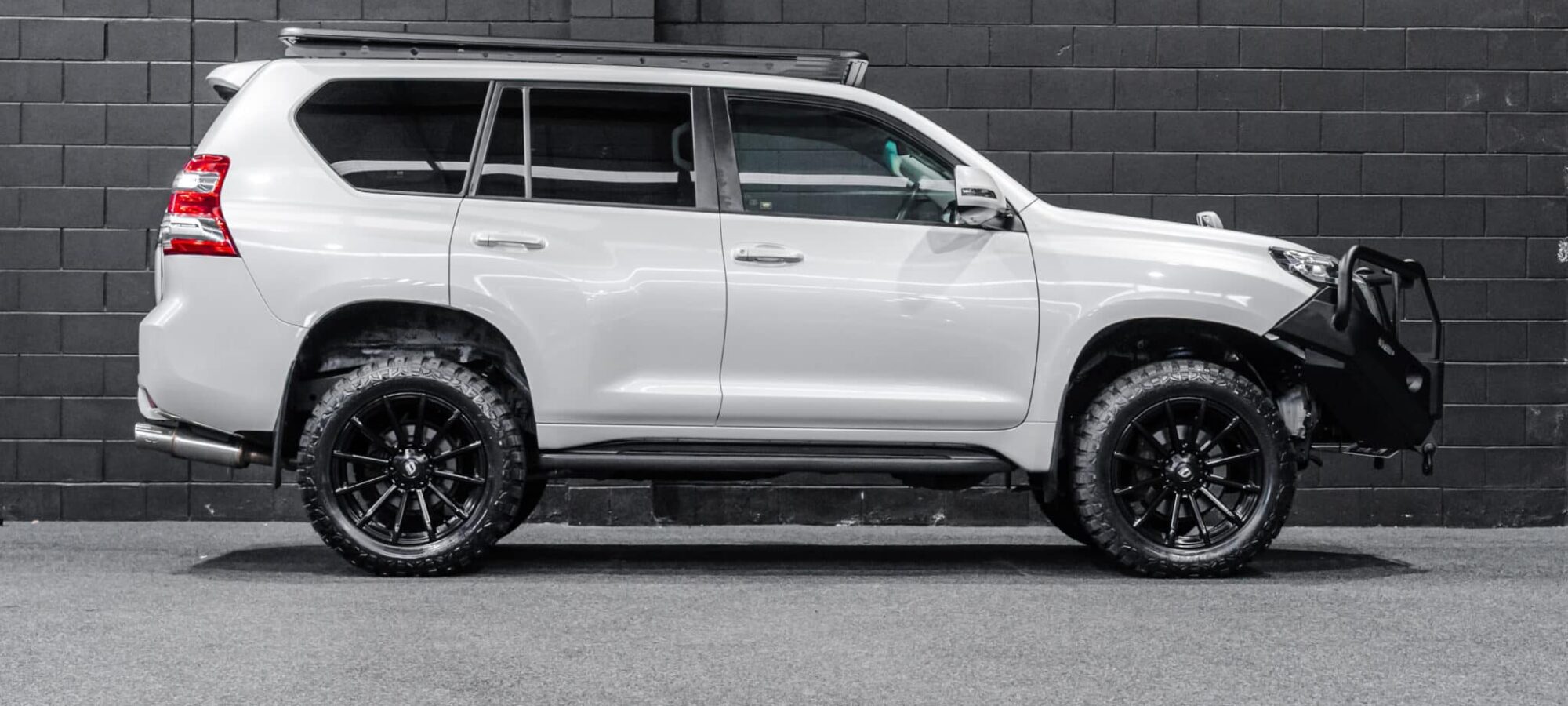 Vehicle Gallery Image