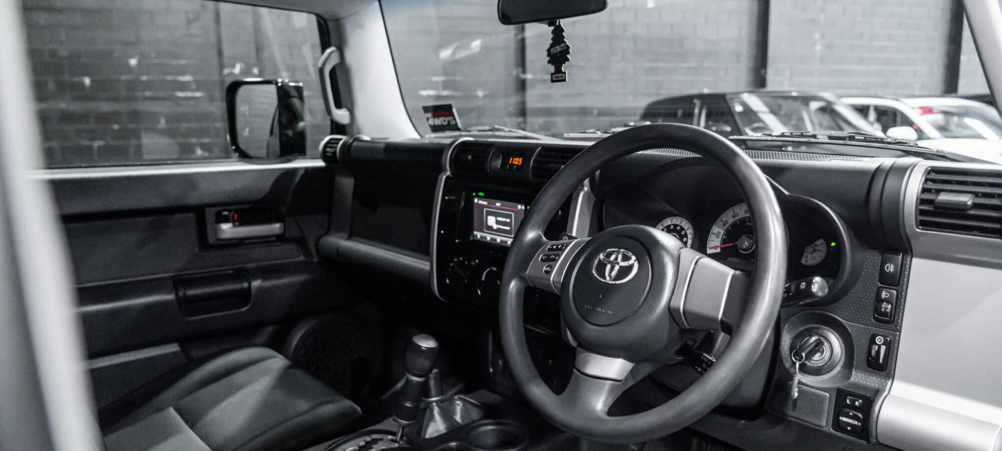 Vehicle Gallery Image