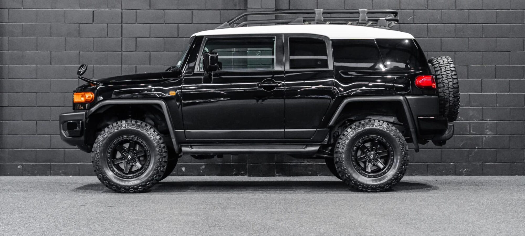 Vehicle Gallery Image