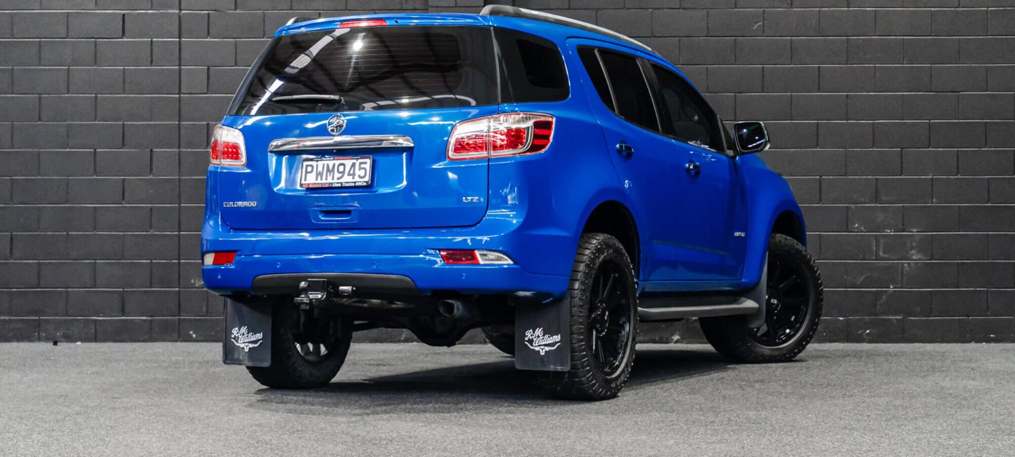 Vehicle Gallery Image