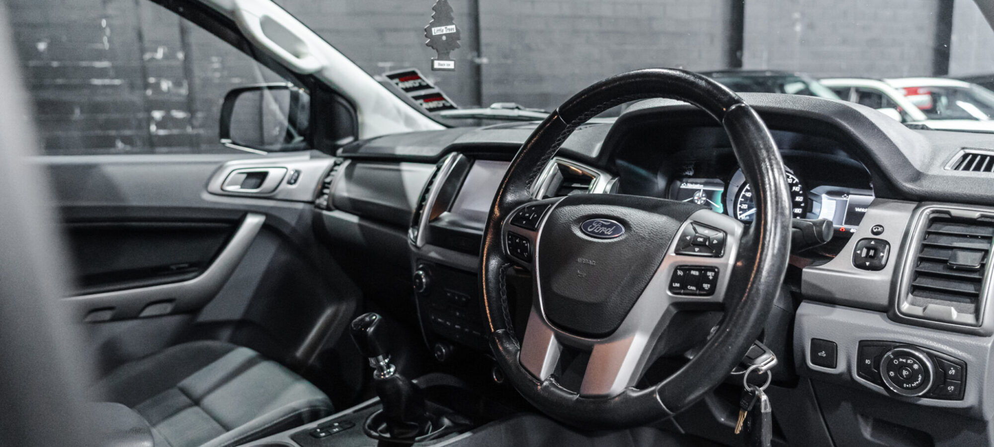 Vehicle Gallery Image