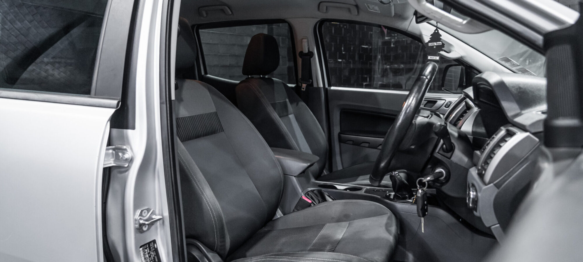 Vehicle Gallery Image