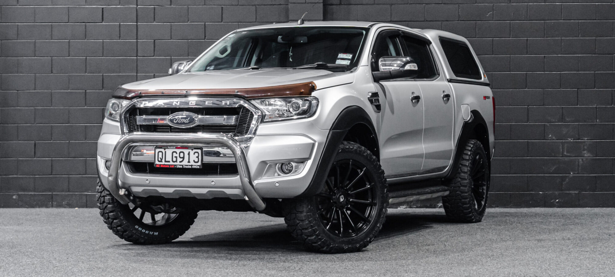 Vehicle Gallery Image