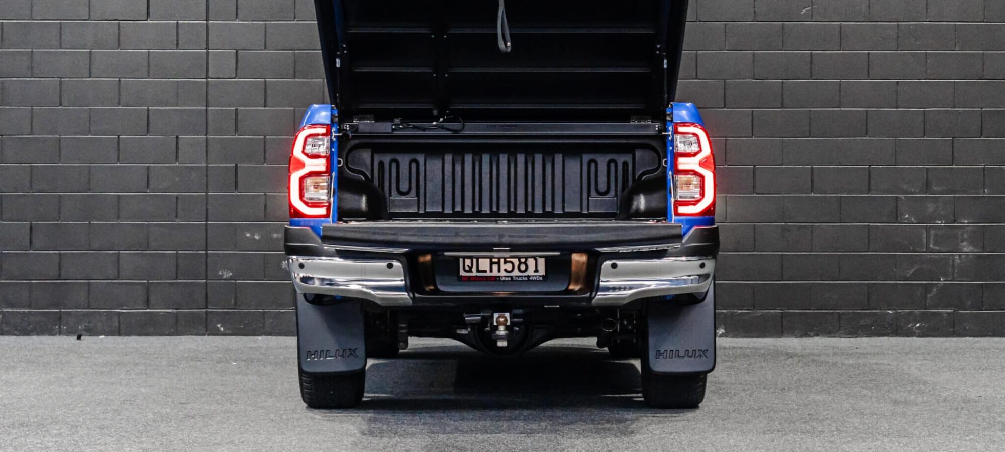 Vehicle Gallery Image