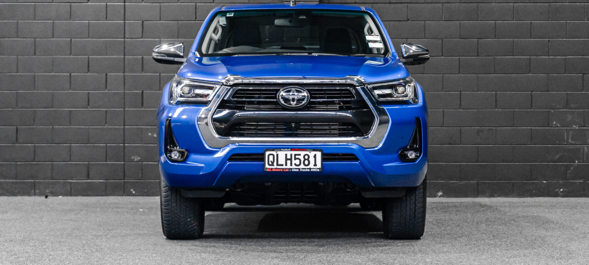 Vehicle Gallery Image