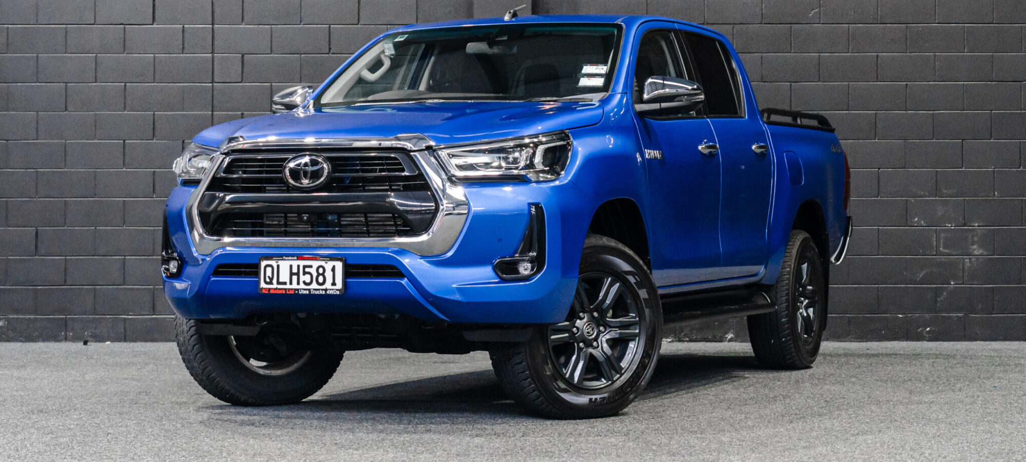 Vehicle Gallery Image