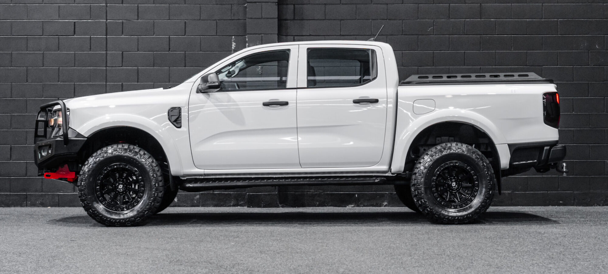 Vehicle Gallery Image