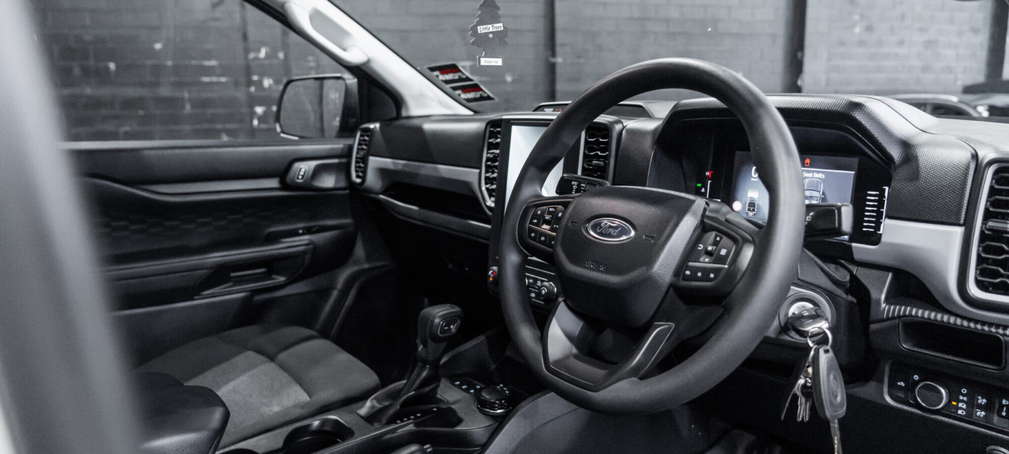 Vehicle Gallery Image