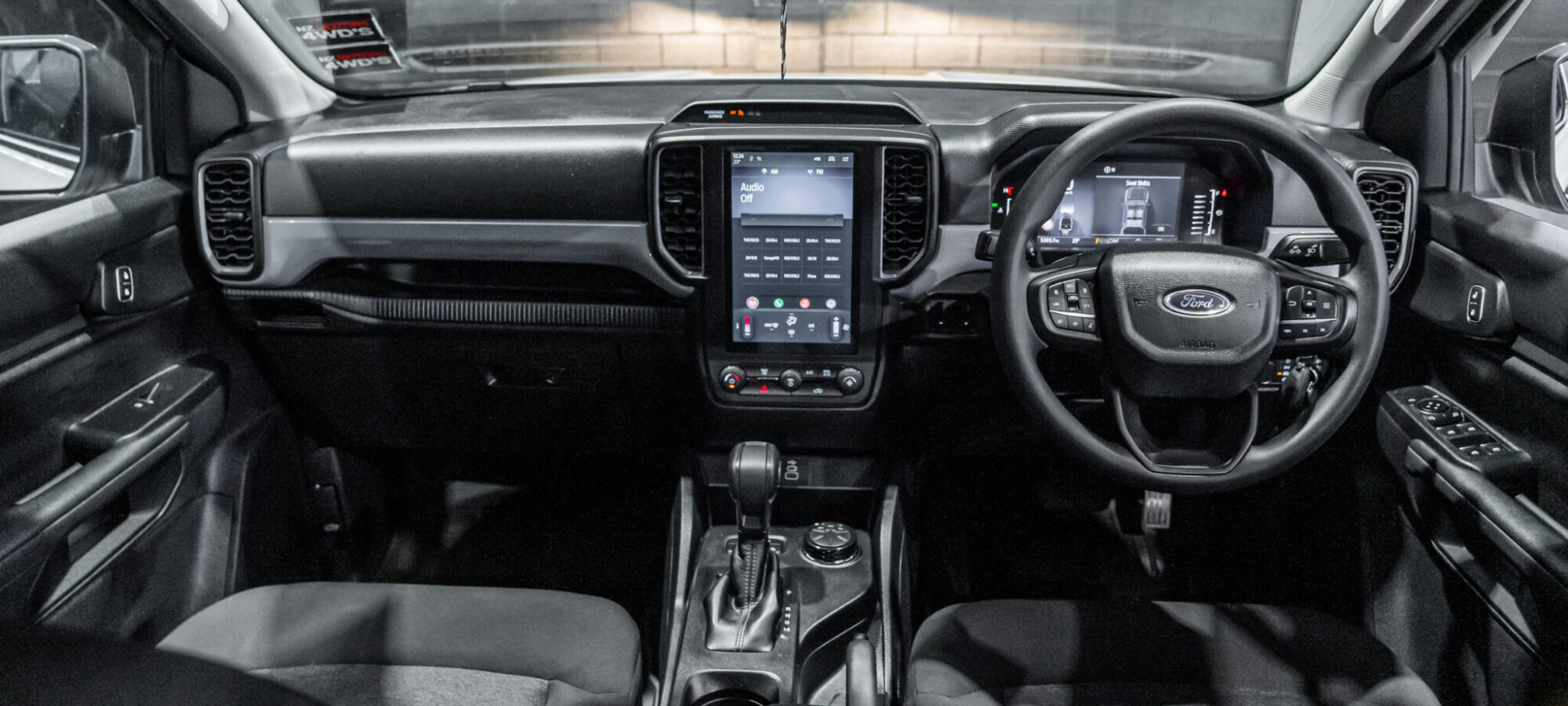 Vehicle Gallery Image