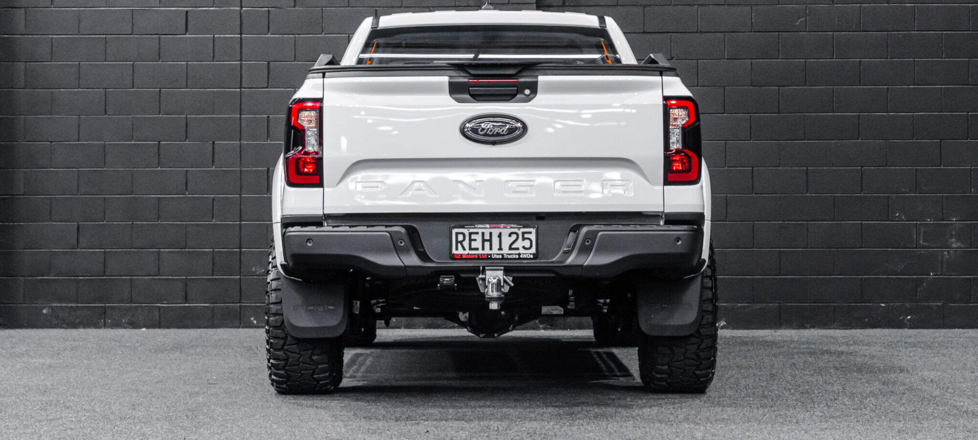 Vehicle Gallery Image