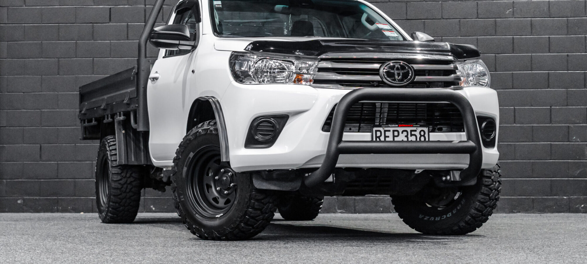 Vehicle Gallery Image