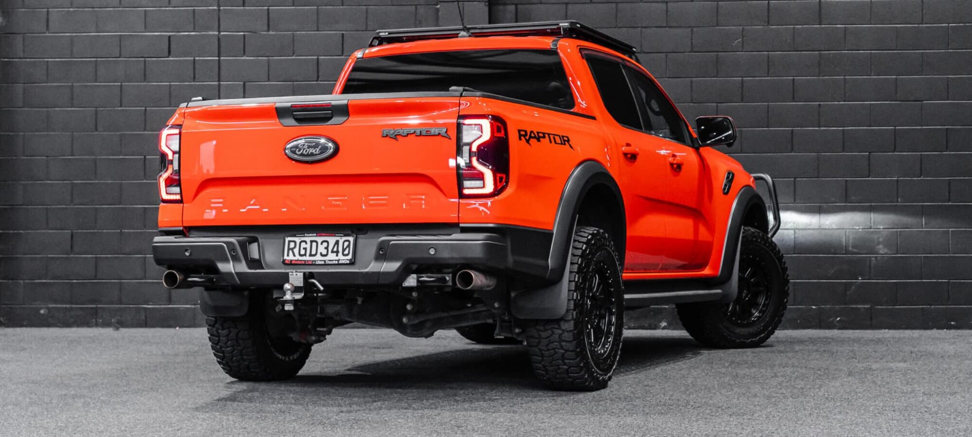 Vehicle Gallery Image