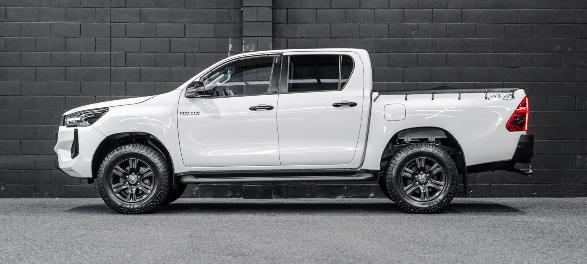 Vehicle Gallery Image