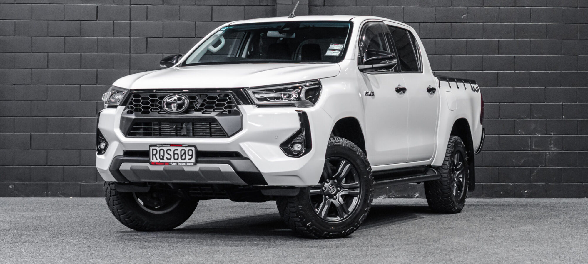 Vehicle Gallery Image