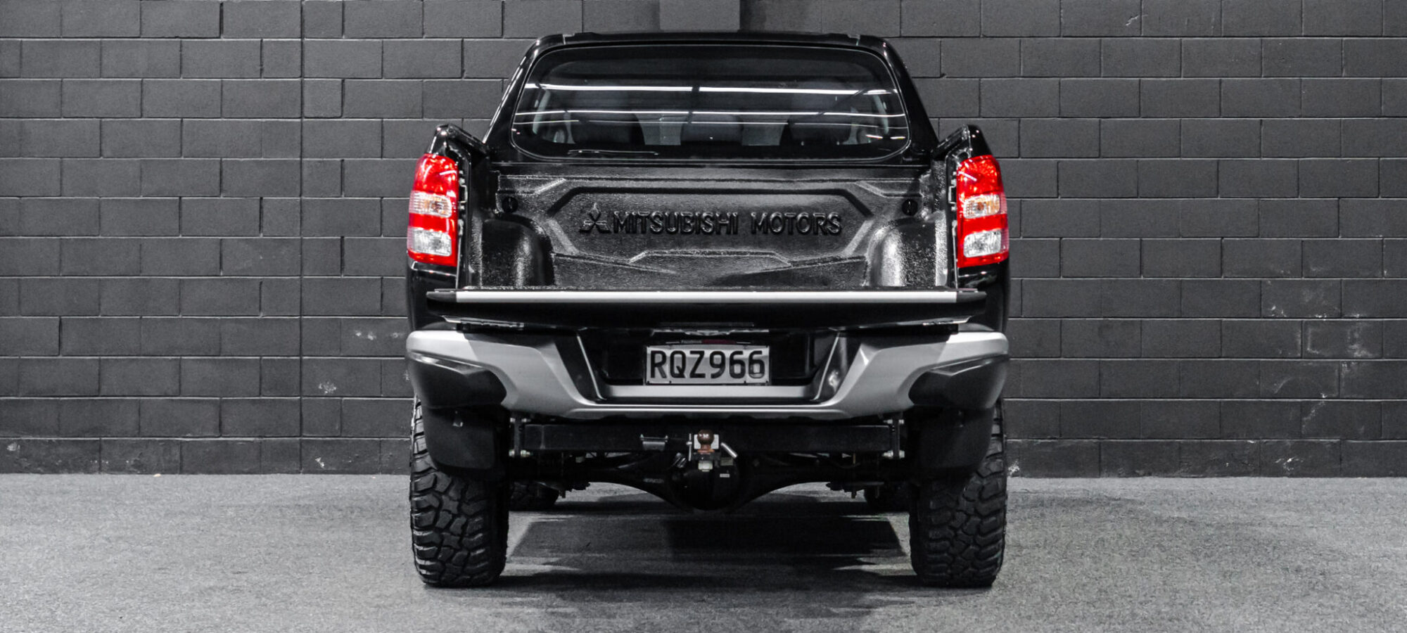 Vehicle Gallery Image