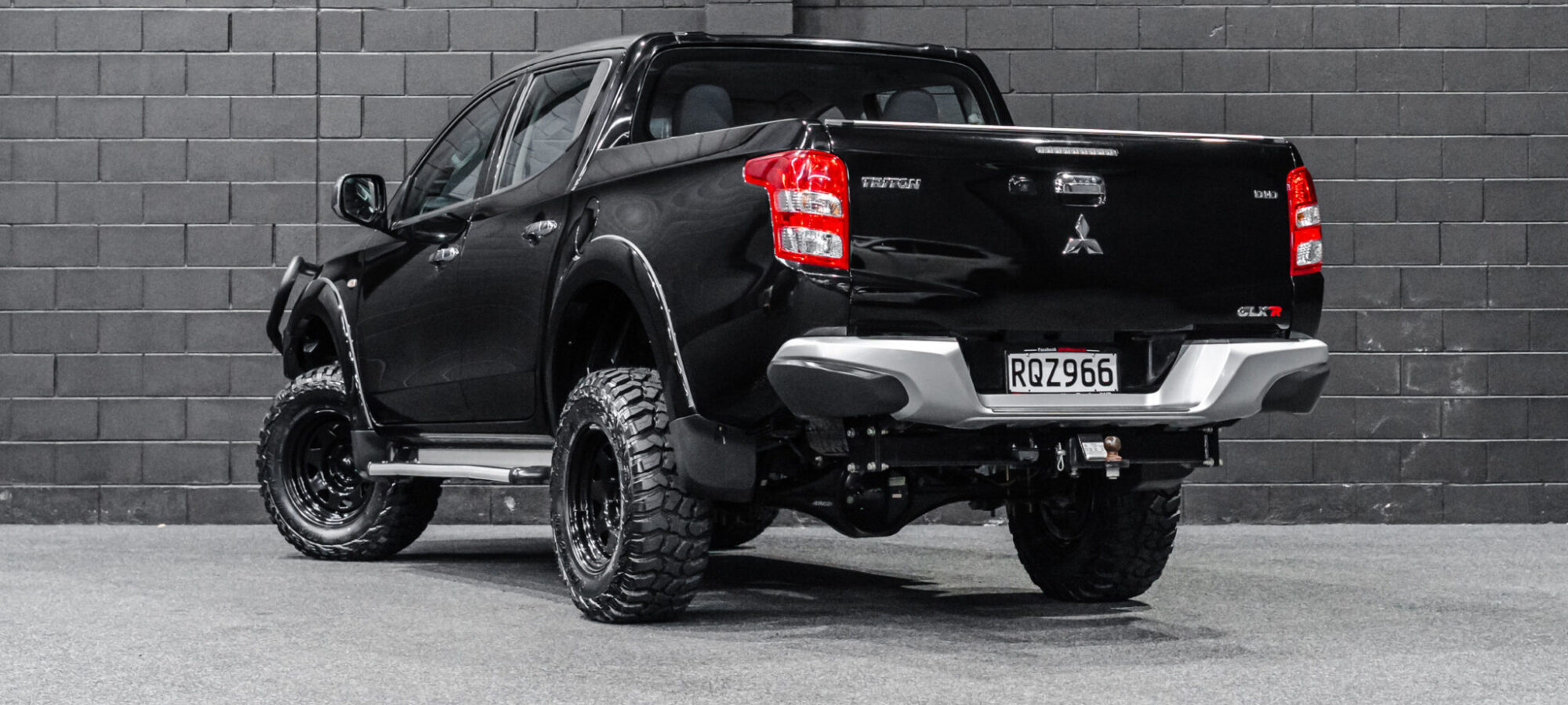 Vehicle Gallery Image